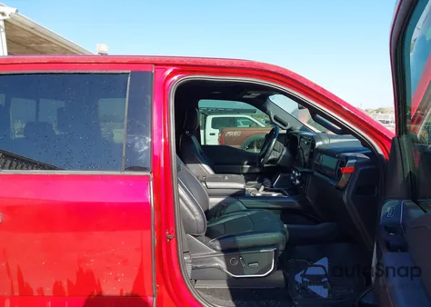 2024 Ford F-150 Lariat из США, поврежденный, VIN 1FTFW5L52RFB58685